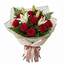 Букет цветов из:  Лилии и Розы в Пижанке