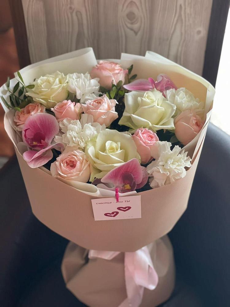 Букет цветов из: Орхидеи, Розы и Гвоздики в Пижанке