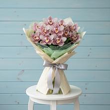 Букет цветов из:  Орхидеи и Розы в Пижанке