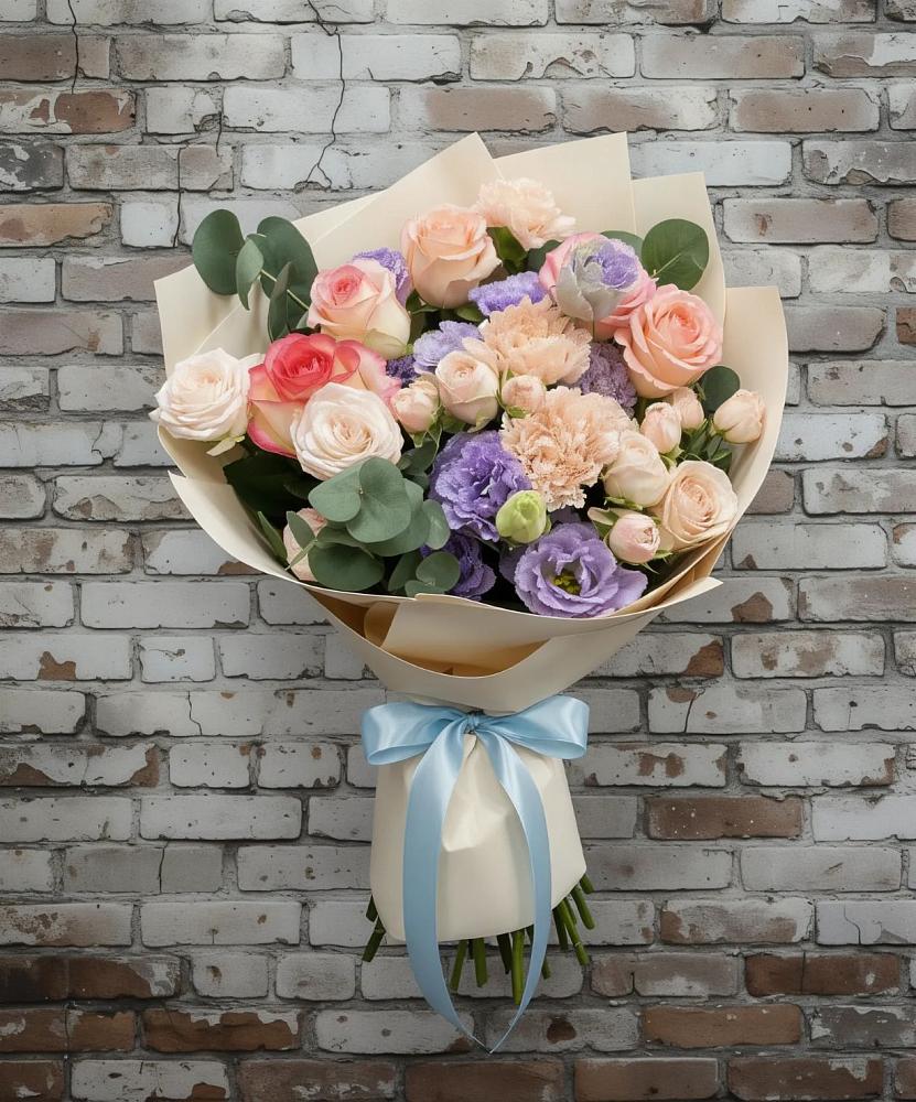 Букет цветов из: Розы, Лизиантусы и Гвоздики в Пижанке