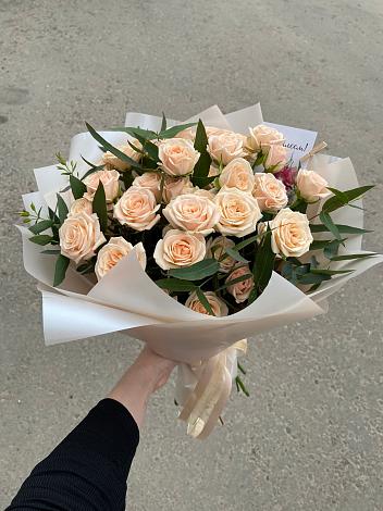 Букет Кремовые розы Латте в Пижанке