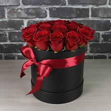 Цветочная композиция из Розы в шляпной коробке в Пижанке