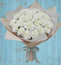 Букет цветов из:  Гвоздики в Пижанке